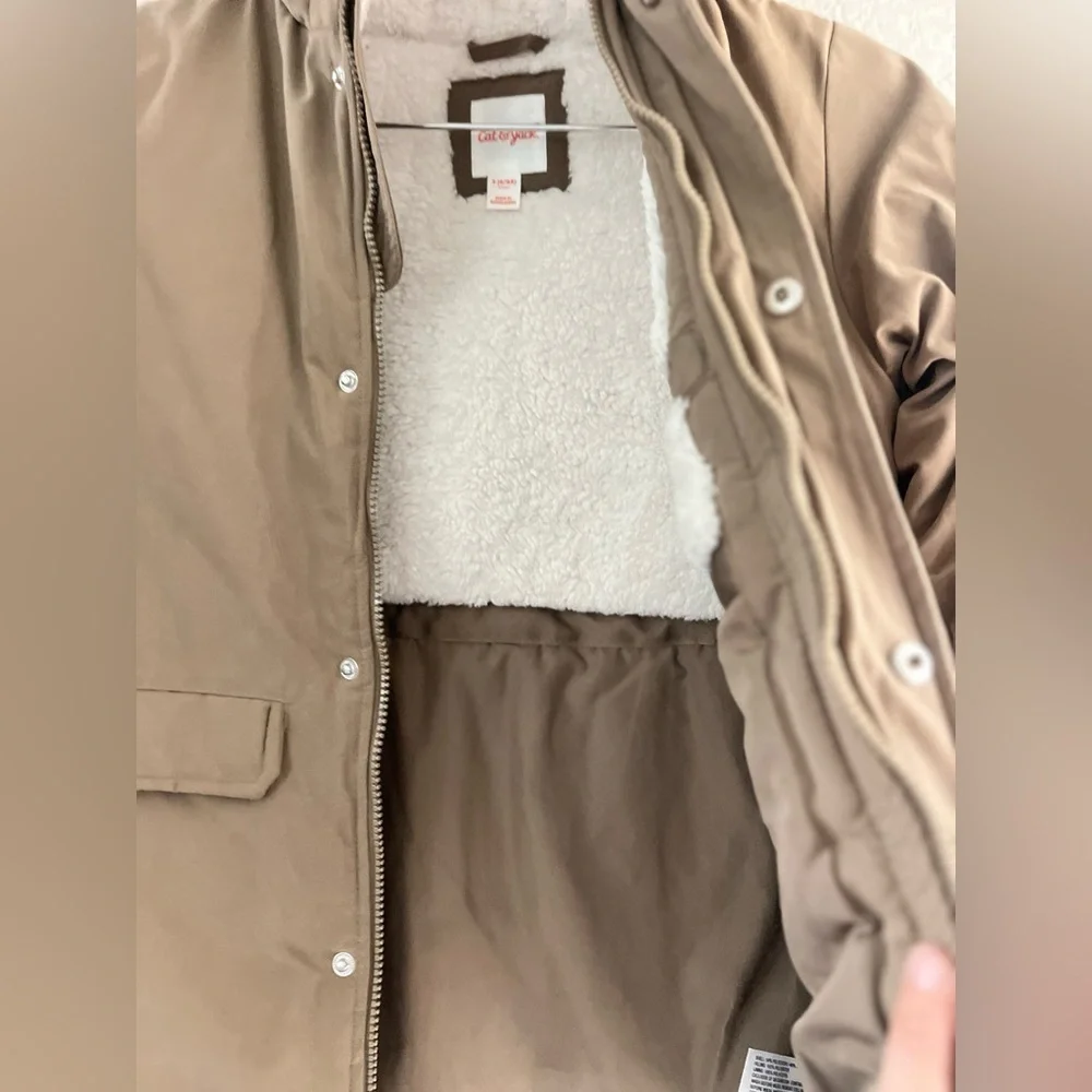 Cat & Jack Zip Front Parka Coat,with hoodie Olive 6/6X small unisex winter coat